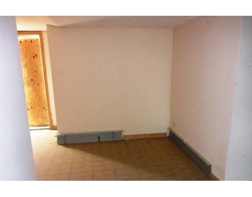 21 Curtis St, Worcester, MA 01603 photo 4