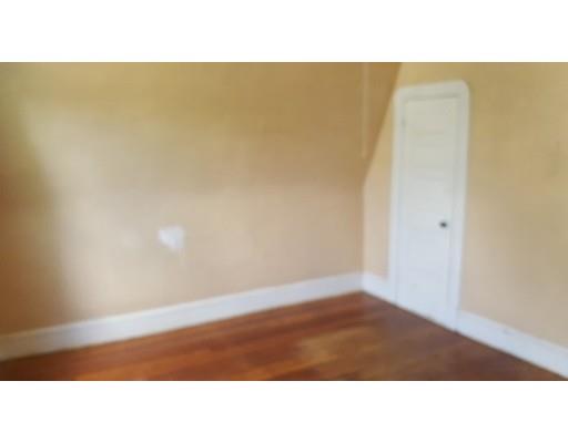6 Springfield St, Springfield, MA 01107 photo 8