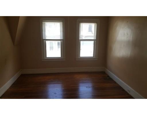 6 Springfield St, Springfield, MA 01107 photo 9