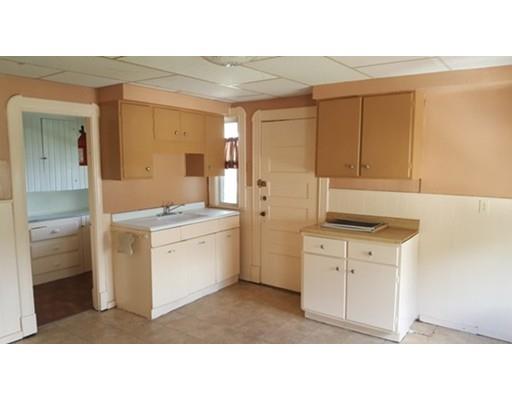 6 Springfield St, Springfield, MA 01107 photo 15