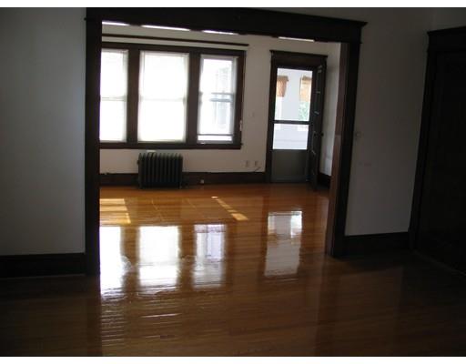 53 E Alvord St, Springfield, MA 01108 photo 3