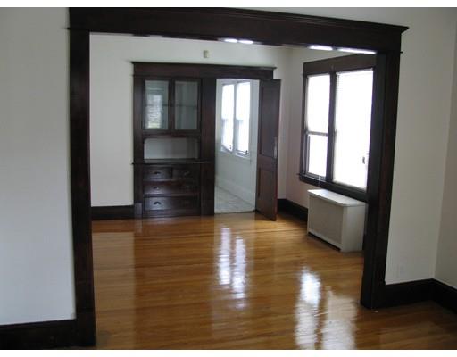 53 E Alvord St, Springfield, MA 01108 photo 4