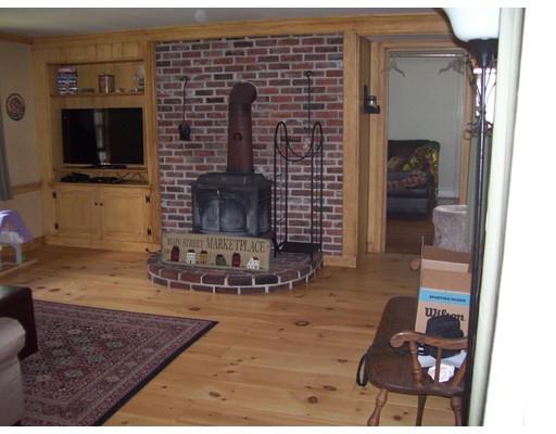 155 Pleasant St, Athol, MA 01331 photo 4