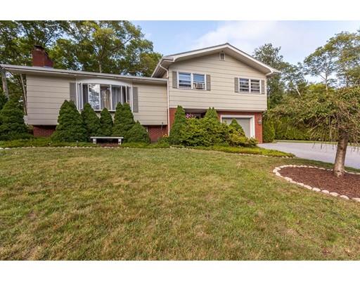 33 Burt St, Acushnet, MA 02743 photo 2