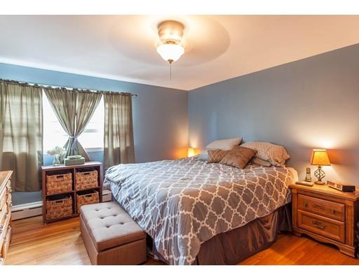 33 Burt St, Acushnet, MA 02743 photo 16