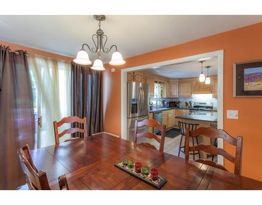 33 Burt St, Acushnet, MA 02743 photo 9