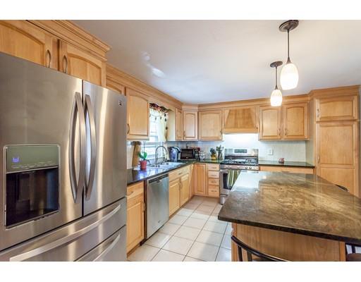33 Burt St, Acushnet, MA 02743 photo 13