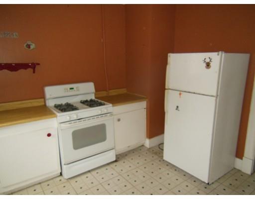 46 Quebec St, Springfield, MA 01151 photo 9