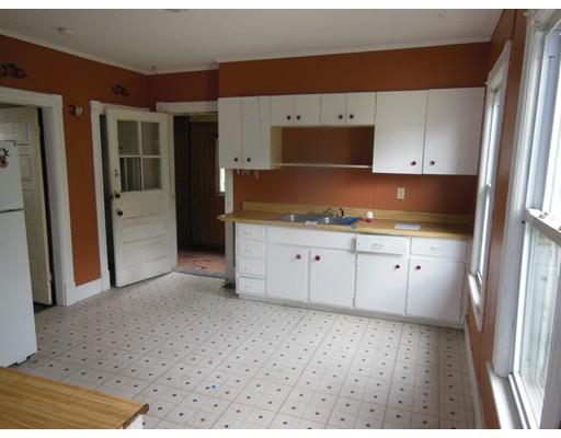 46 Quebec St, Springfield, MA 01151 photo 8
