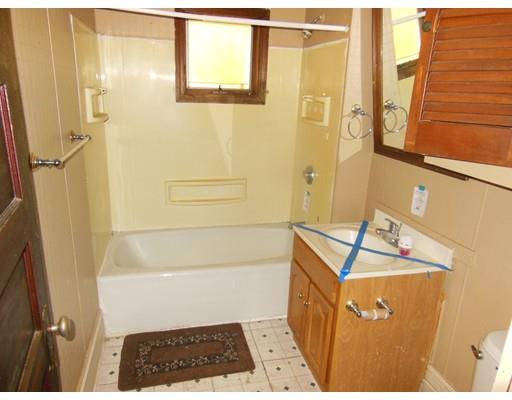 46 Quebec St, Springfield, MA 01151 photo 12