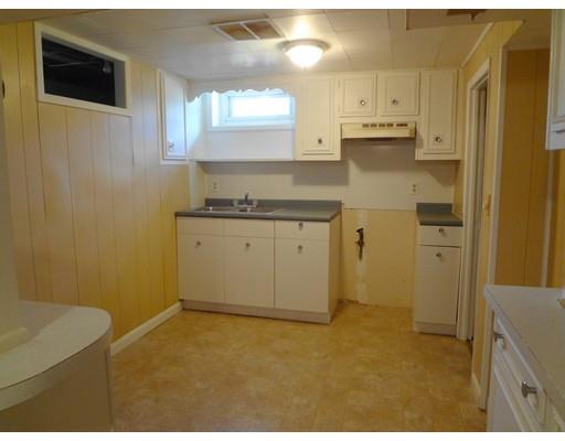 41 Beesley Ave, Chicopee, MA 01013 photo 18