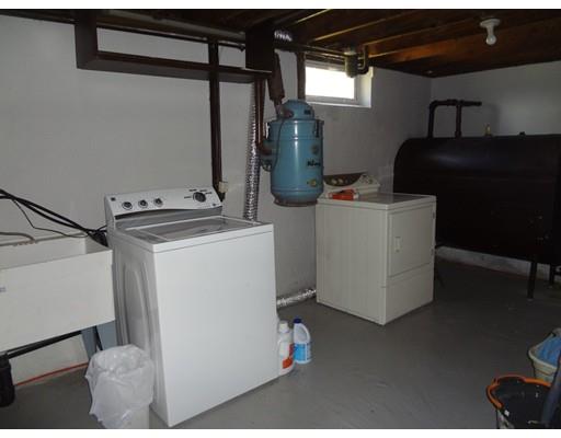 41 Beesley Ave, Chicopee, MA 01013 photo 24