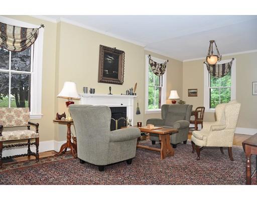 74 Maple St, Milton, MA 02186 photo 3