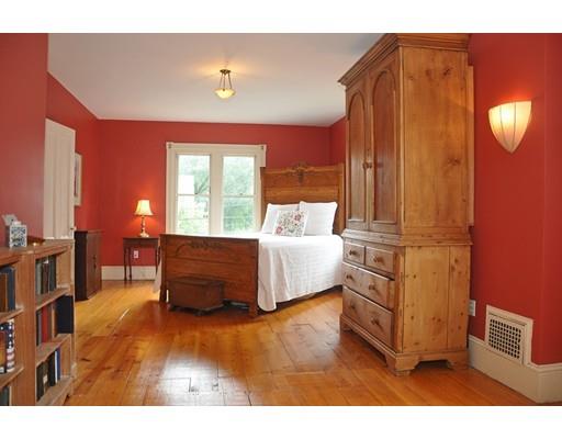 74 Maple St, Milton, MA 02186 photo 8