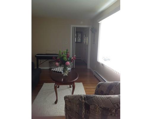 382 Springfield St, Springfield, MA 01107 photo 5
