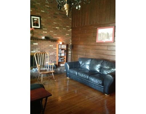 382 Springfield St, Springfield, MA 01107 photo 15