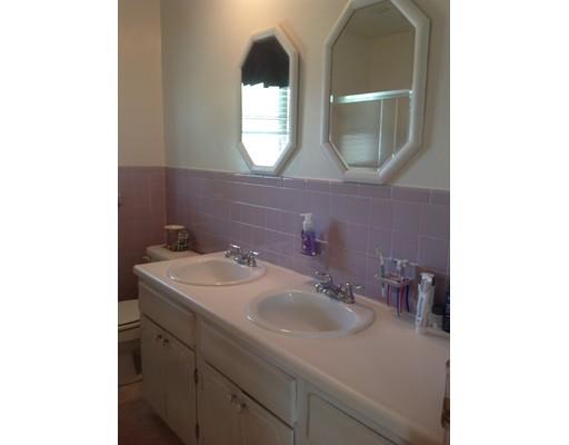 382 Springfield St, Springfield, MA 01107 photo 22