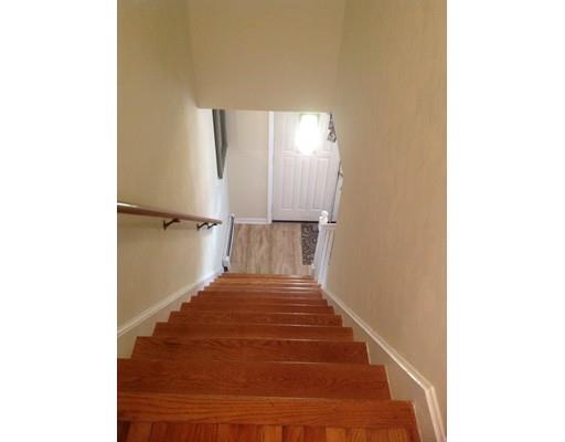 382 Springfield St, Springfield, MA 01107 photo 16