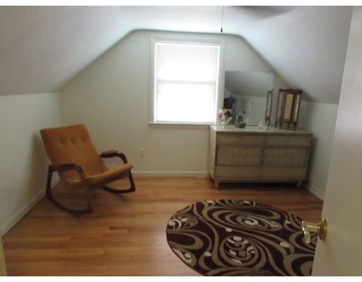 18 Michigan St, Springfield, MA 01151 photo 6