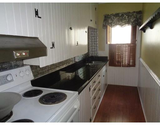 9 Clark St, Webster, MA 01570 photo 3