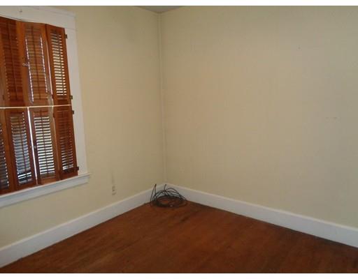 9 Clark St, Webster, MA 01570 photo 7