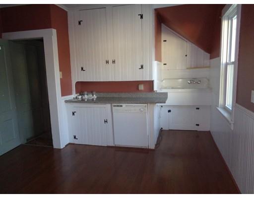 9 Clark St, Webster, MA 01570 photo 11