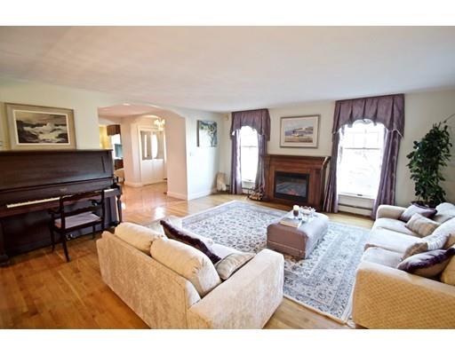 12 Lucia Rd, Marblehead, MA 01945 photo 14
