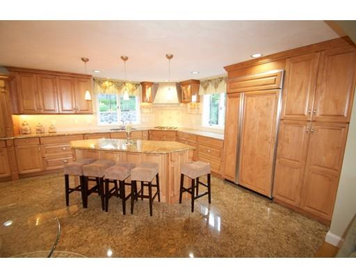 12 Lucia Rd, Marblehead, MA 01945 photo 2