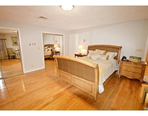 12 Lucia Rd, Marblehead, MA 01945 photo 11