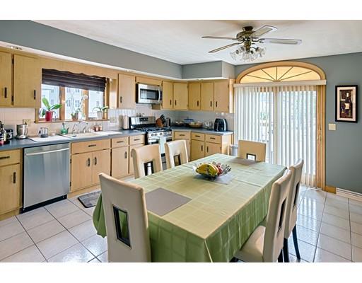 35 Myrtle St, Everett, MA 02149 photo 3