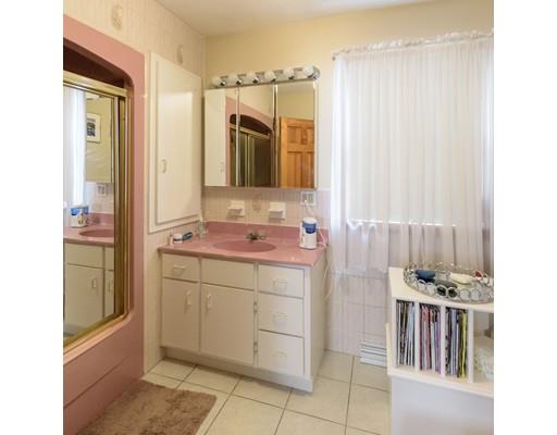 35 Myrtle St, Everett, MA 02149 photo 8