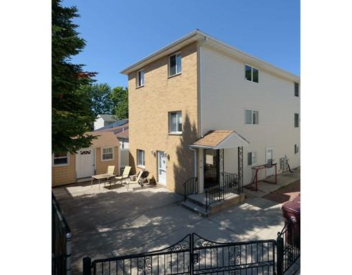 37 Myrtle St, Everett, MA 02149 photo 2