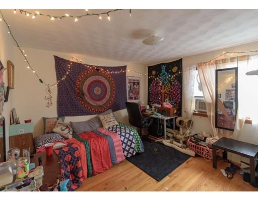 29 Myrtle St, Everett, MA 02149 photo 5