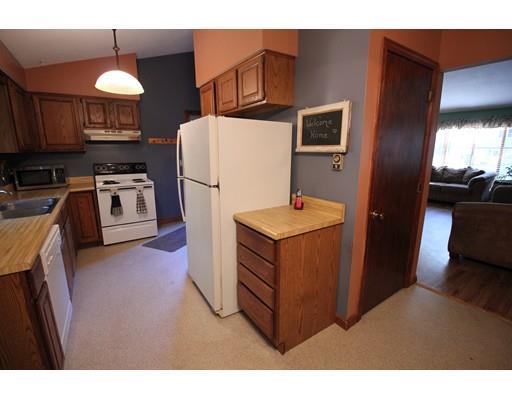 10 Deerfield Dr, Easthampton, MA 01027 photo 9