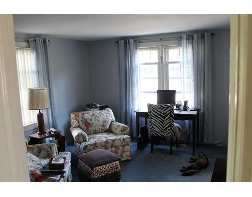 31 Nelson St, Chicopee, MA 01013 photo 5