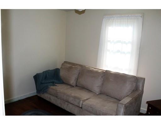 31 Nelson St, Chicopee, MA 01013 photo 9