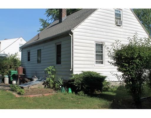 31 Nelson St, Chicopee, MA 01013 photo 3