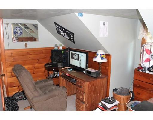 31 Nelson St, Chicopee, MA 01013 photo 11