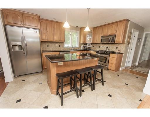 17 Rock Pond Rd, Windham, NH 03087 photo 2