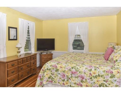 43 Pleasant St, Dedham, MA 02026 photo 14