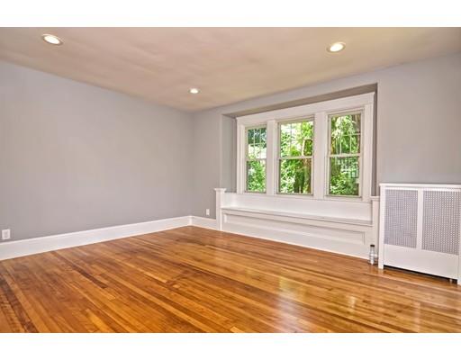 57 Rowena St, Worcester, MA 01606 photo 9