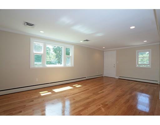 77 Sumner St, Milton, MA 02186 photo 3