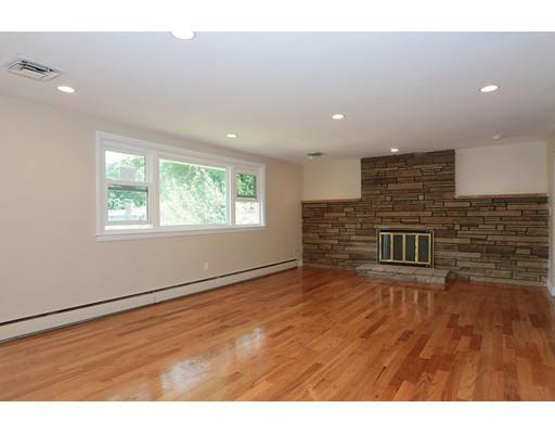 77 Sumner St, Milton, MA 02186 photo 2