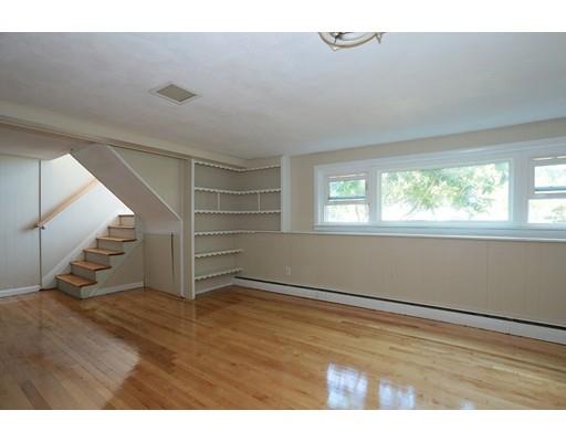 77 Sumner St, Milton, MA 02186 photo 5
