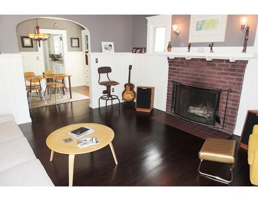 165 Marsden St, Springfield, MA 01109 photo 2