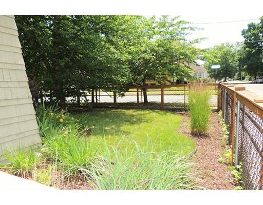 165 Marsden St, Springfield, MA 01109 photo 24