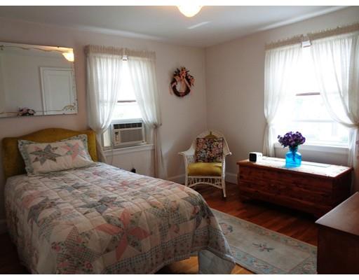 106 Riverside Dr, Dedham, MA 02026 photo 11