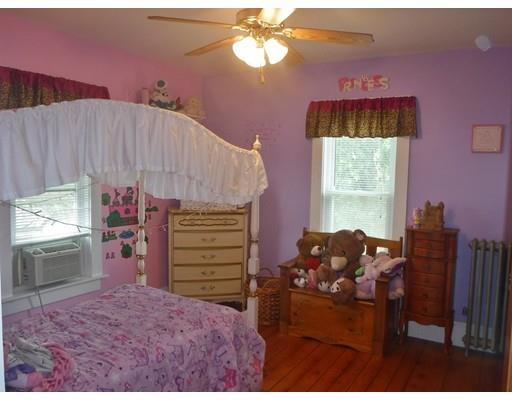66 Muzzy St, Chicopee, MA 01020 photo 17
