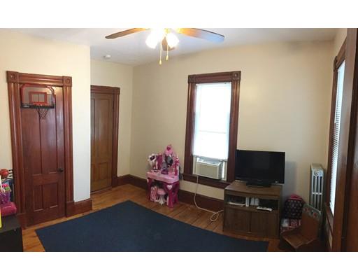 66 Muzzy St, Chicopee, MA 01020 photo 8