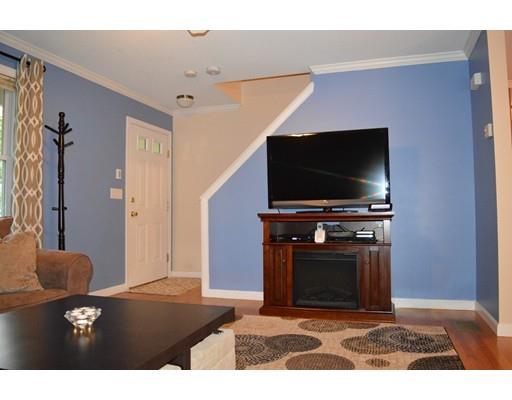 83 Stuart St, Springfield, MA 01119 photo 5